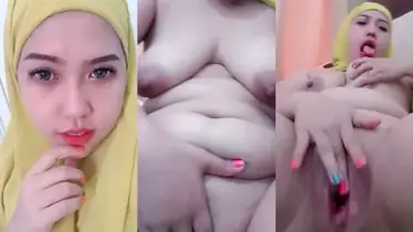 Bokep Indo Jilbab Kuning Pamer Meki Basah