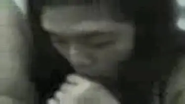 Cewek ABG Nakal Rintih Manja Nahan Crot